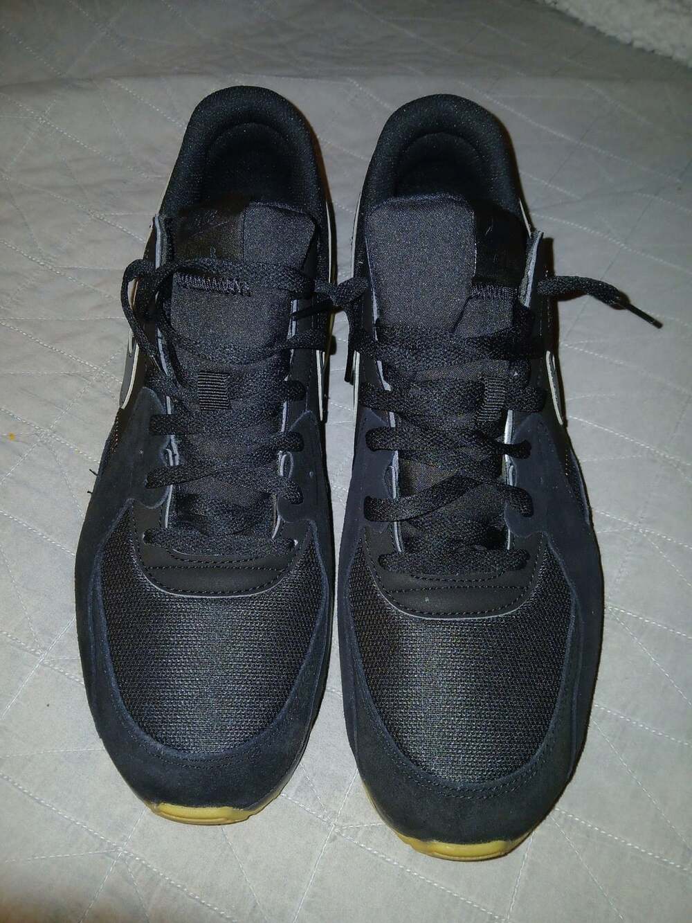 Nike Air Max Excee Men's Size 14 Black and Gold Sneakers